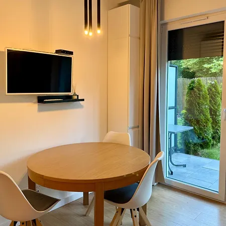 Z Ogrodkiem Siwa Mewa Appartement *